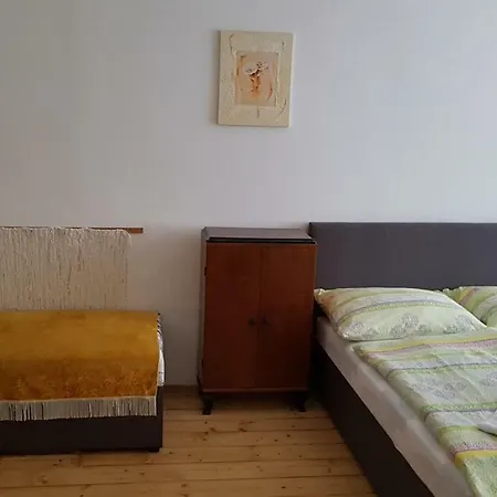 Apartmany Racianska Apartment *