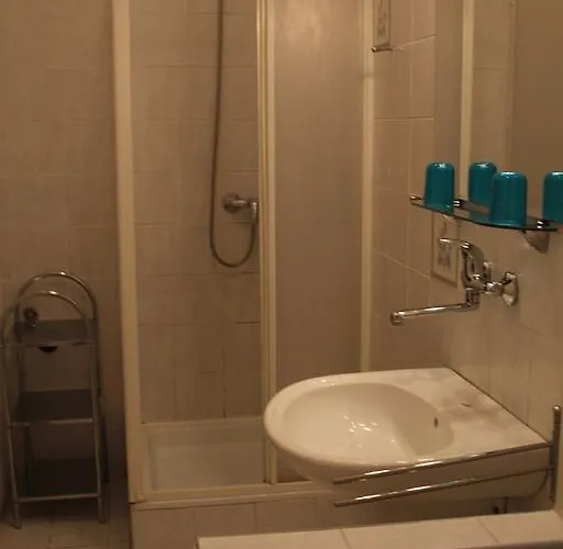 哈香思卡公寓 *